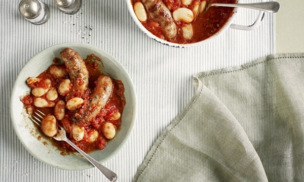 The speedy stew: white beans in tomato sauce