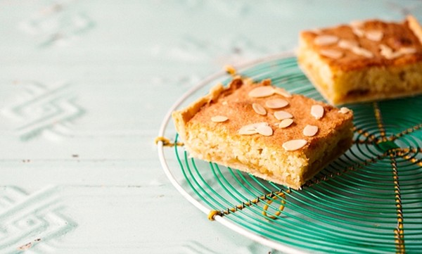 The tropical twist: pineapple coconut Bakewell tart