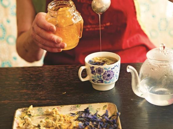 The ultimate cold-busting hakim tea