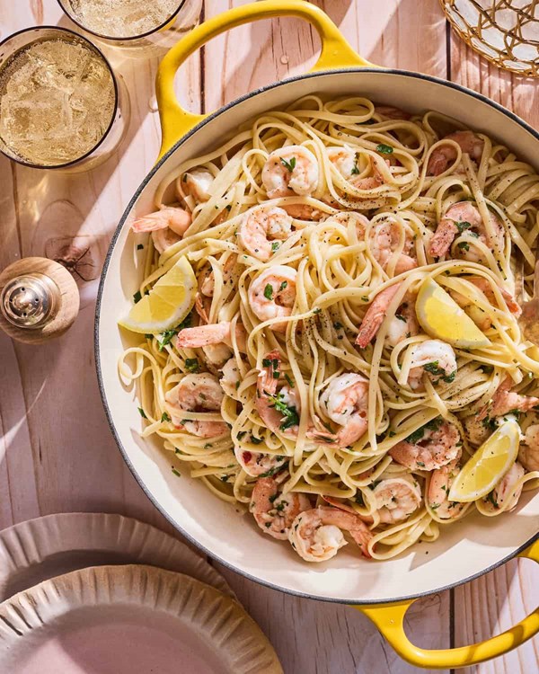 The ultimate garlic shrimp scampi