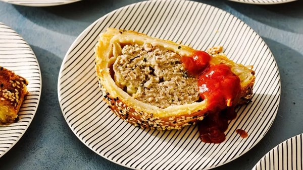 The ultimate sausage roll