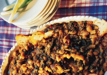 Thick bean and dark cabbage stew (Ribollita)