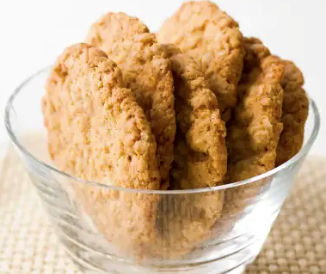 Thin and crispy oatmeal cookies