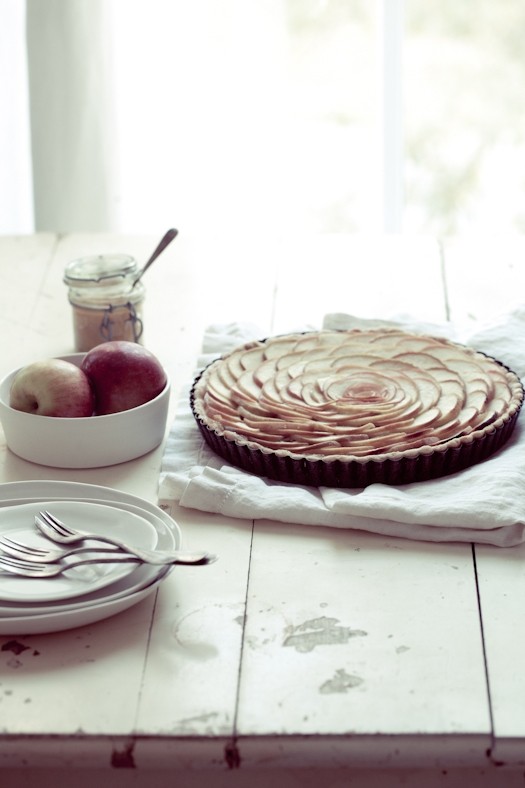 Thin apple tart