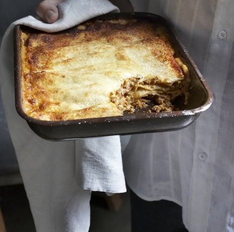 Thousand-layer lasagne (Lasagne millefoglie)