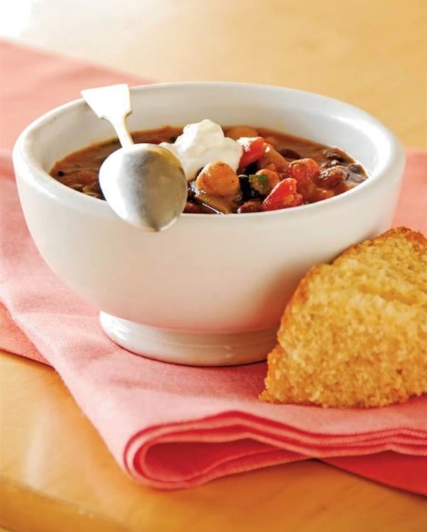 Three-bean vegetarian chili