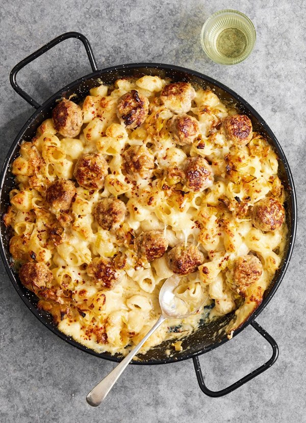 Three cheese mac'n'pork meatballs