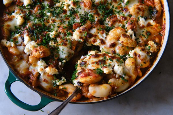 Three cheese pizza beans