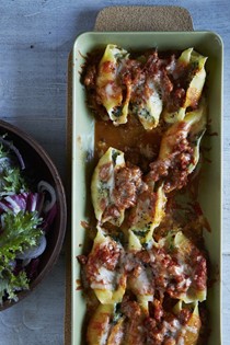 Three-cheese stuffed shells with spinach and zesty turkey tomato sauce