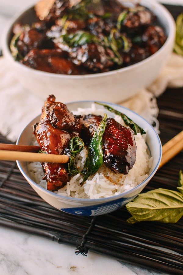 Three cup chicken (San bei ji)