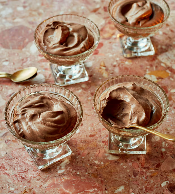 Three-ingredient pure chocolate mousse