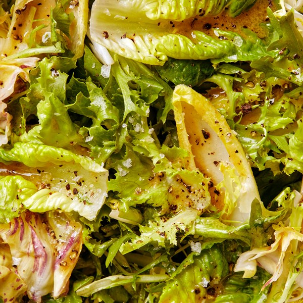 Three-minute red wine vinaigrette 
