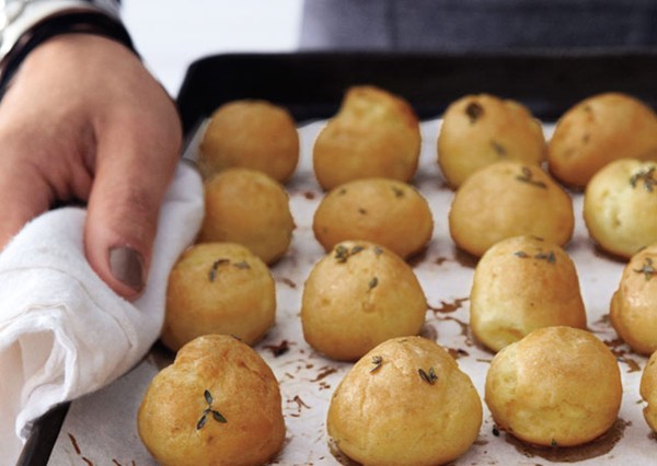 Thyme gougères