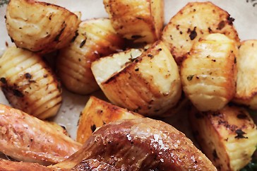 Thyme Hasselback potatoes