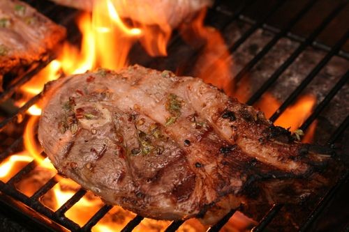 Thyme-rubbed lamb loin chops