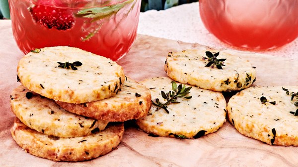 Thyme-scented Parmesan-almond crackers