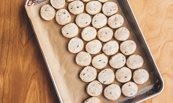 Thyme-walnut sandies