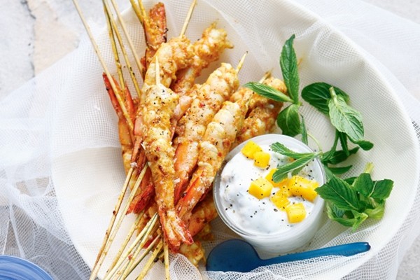 Tikka prawns with mango raita