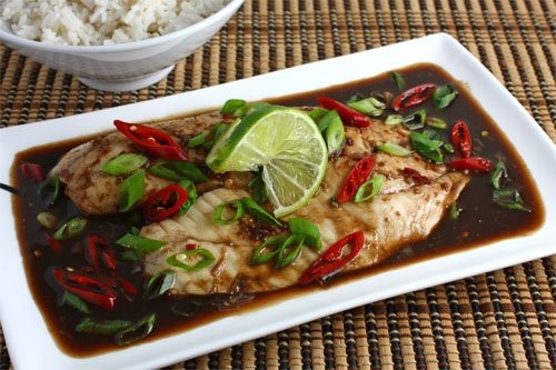 Tilapia baked in tamarind sauce