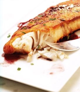 Tilapia with açaí sauce (Peixe no molho de açaí)