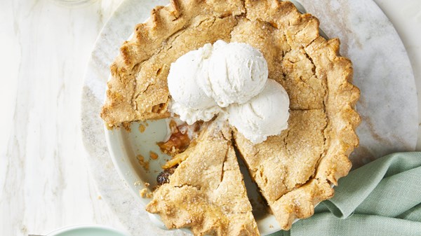 Tipsy apple pie