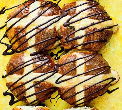 Tipsy fruit hot cross buns 