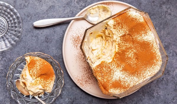 Tiramatzu (matzo tiramisu)
