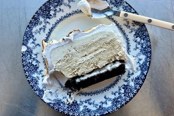 Tiramisu baked Alaska