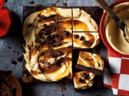 Tiramisu brownie with mascarpone and chocolate