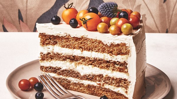 Tiramisù layer cake with mascarpone mousse