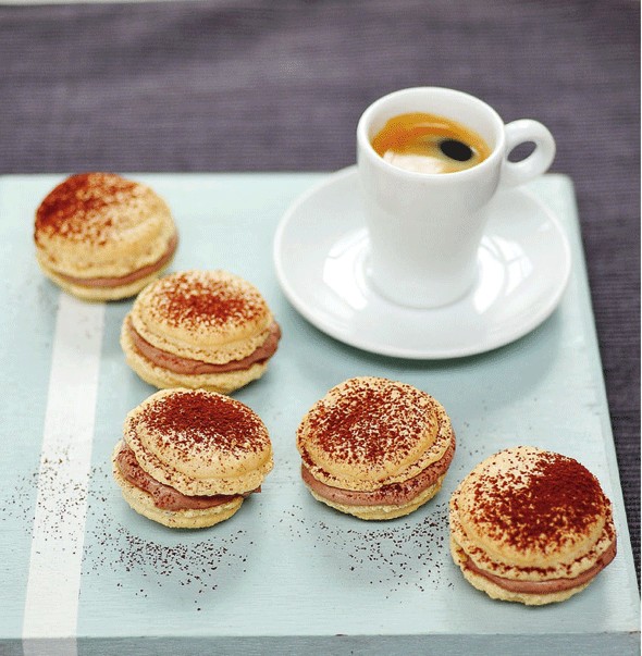 Tiramisu macaroons