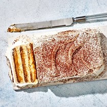 Tiramisù-y icebox cake 