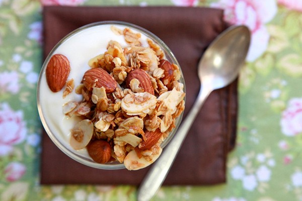 Toasted almond granola