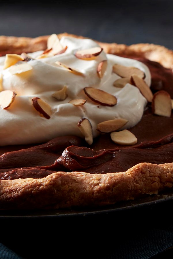 Toasted almond pie crust