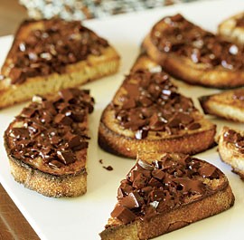 Toasted bread with chocolate