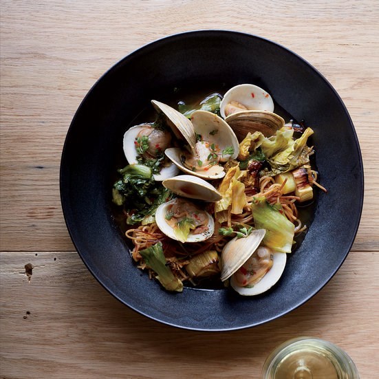 Toasted capellini with clams and dashi