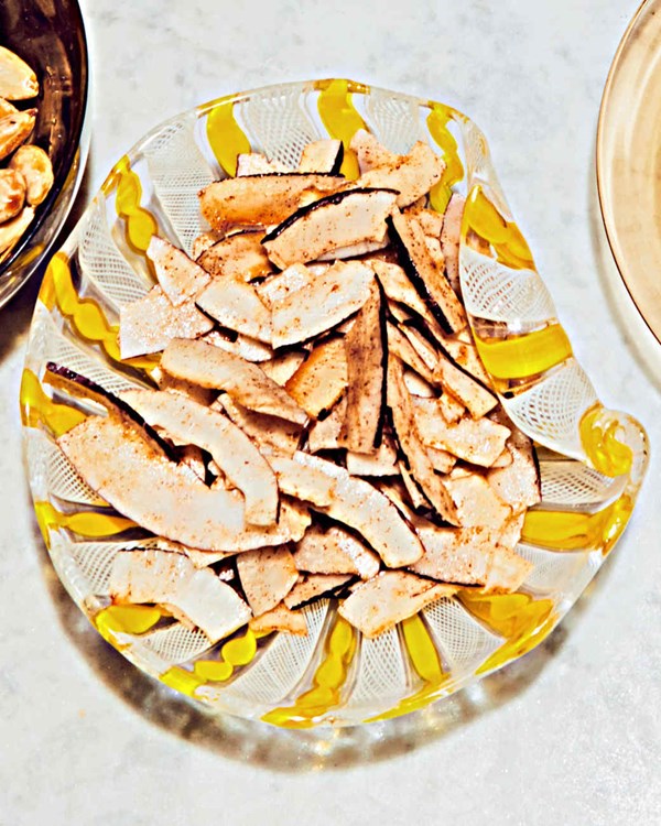 Toasted coconut flakes