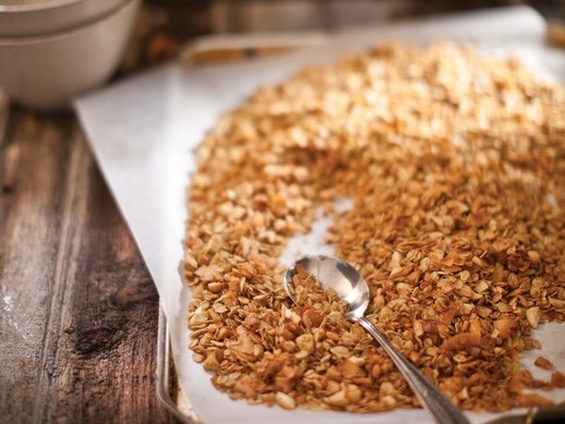 Toasted coconut granola
