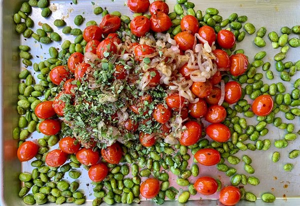 Toasted edamame with cherry tomatoes