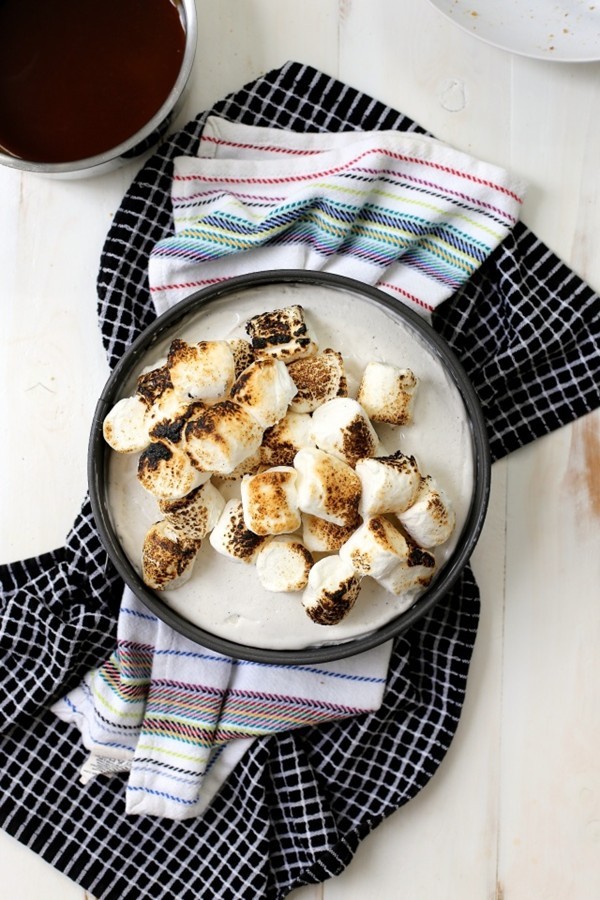 Toasted marshmallow ice cream cake with salted caramel