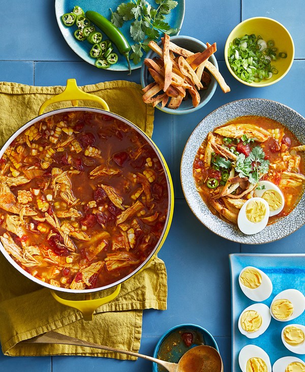 Toasted naan and chicken soup