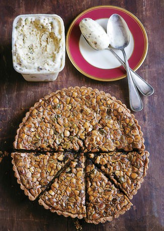 Toasted nut tart