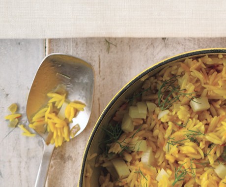 Toasted orzo with saffron and fennel