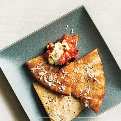 Toasted Parmesan pita crisps