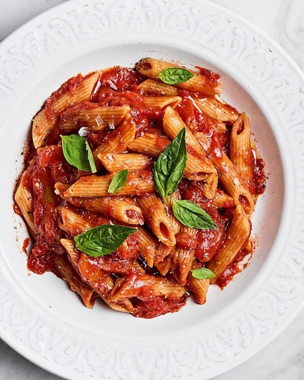 Toasted pasta with smoky tomato sauce