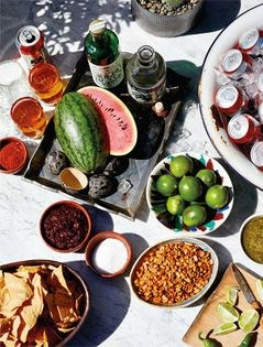 Toasted peanuts with chile and lime