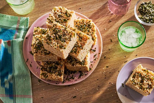 Toasted pinipig marshmallow treasts