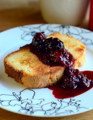 Toasted pound cake with quick berry compote