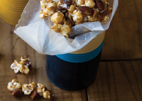 Toffee-almond popcorn