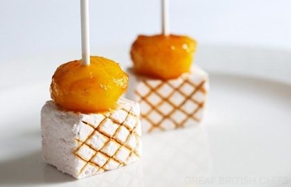 Toffee apple and marshmallow kebabs